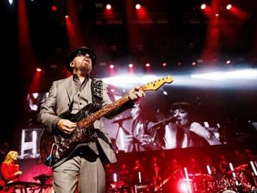 © Dave Stewart Eurythimcs