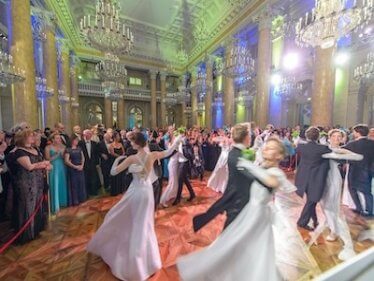 (c) Hofburg Silvesterball