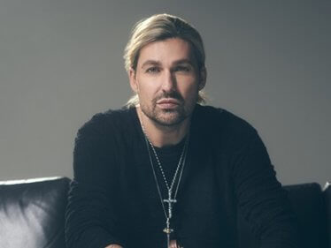 © David Garrett